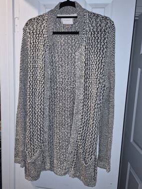 Dillard's Skies Are Blue Black & White Marled Open-Front Cardigan